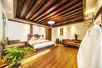 Hotel Nobles Living Castle Lijiang  Exterior foto